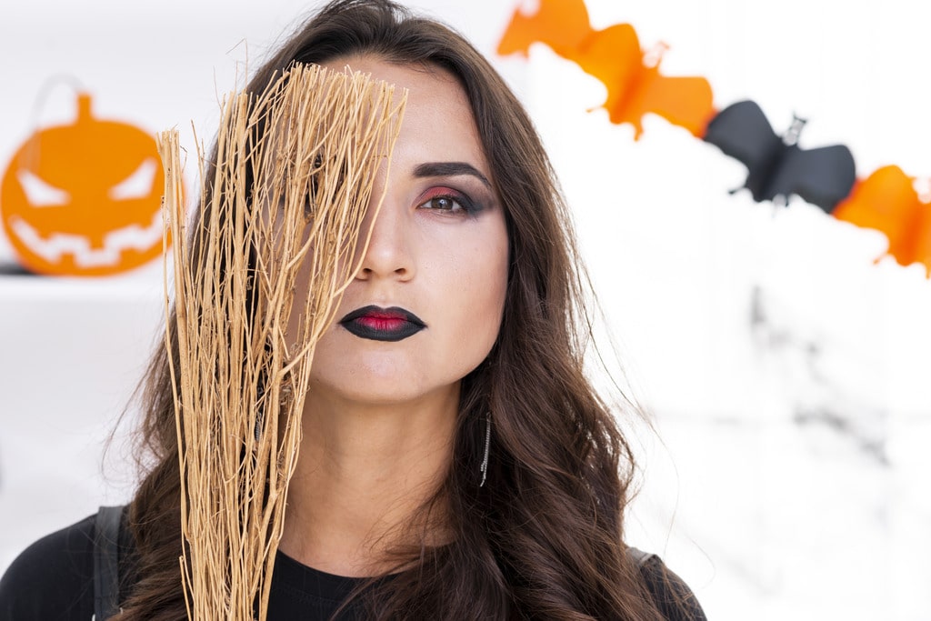 Halloween Makeup Ideas For 2024: Step-by-Step Tutorials For A Creepy Look